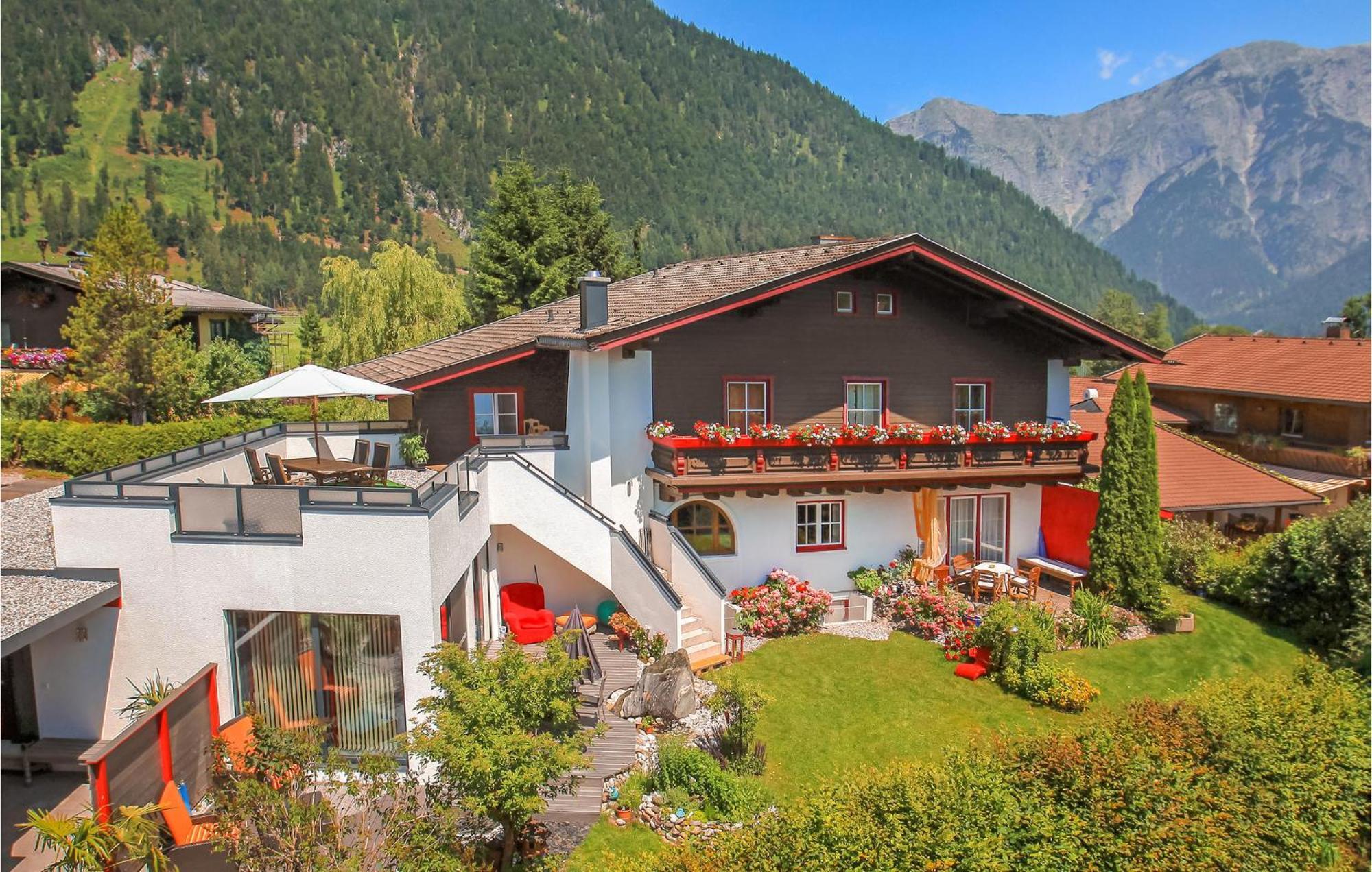 Stunning apartment in Saalfelden with Exterior foto